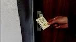 ouvrir une porte avec une carte