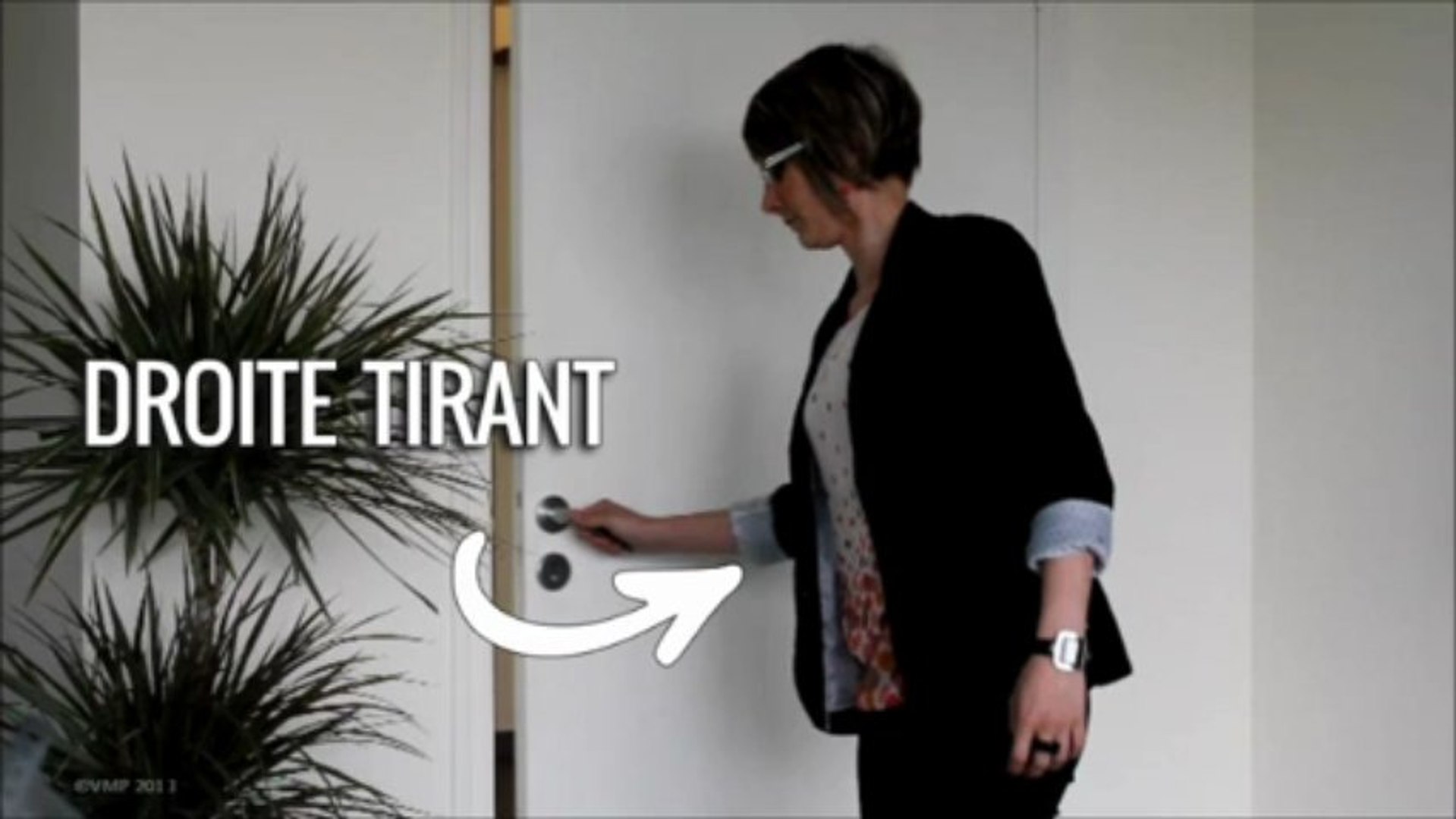 ouverture de porte à droite