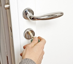 réparation de serrure de porte 6eme