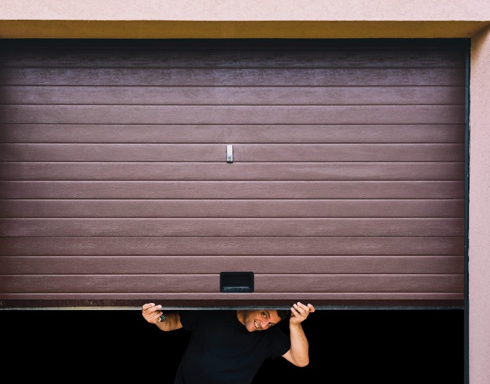 ouverture porte de garage sectionnelle
